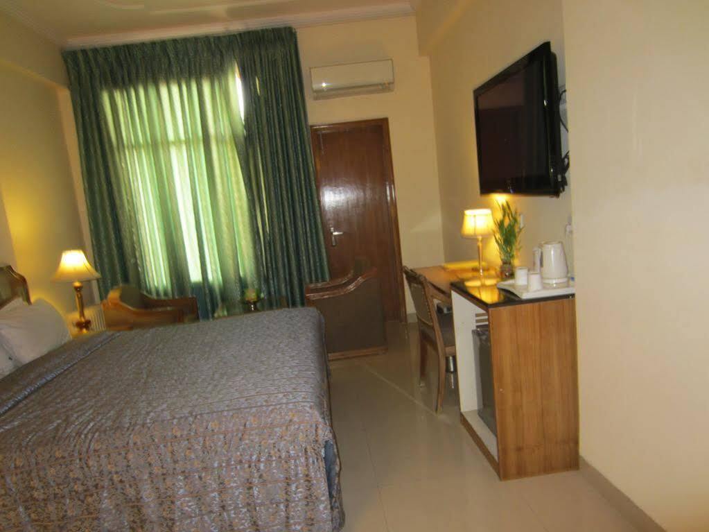 คลาสสิคเรสซิเดนซี่ Hotel หริทวาร ภายนอก รูปภาพ