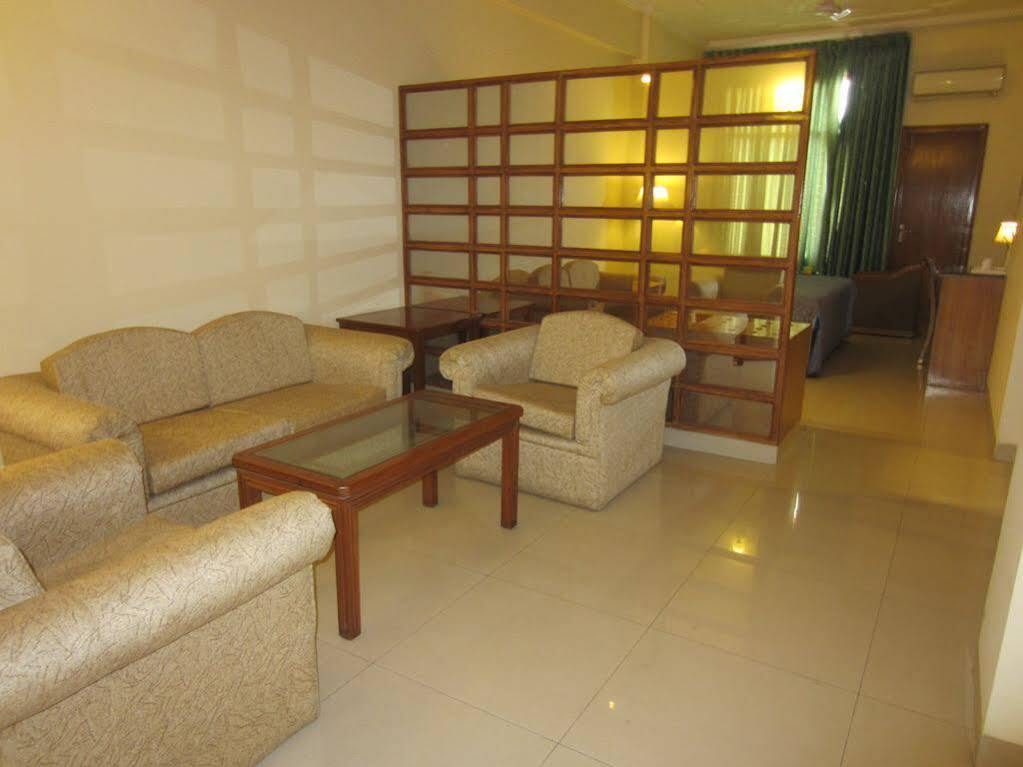 คลาสสิคเรสซิเดนซี่ Hotel หริทวาร ภายนอก รูปภาพ